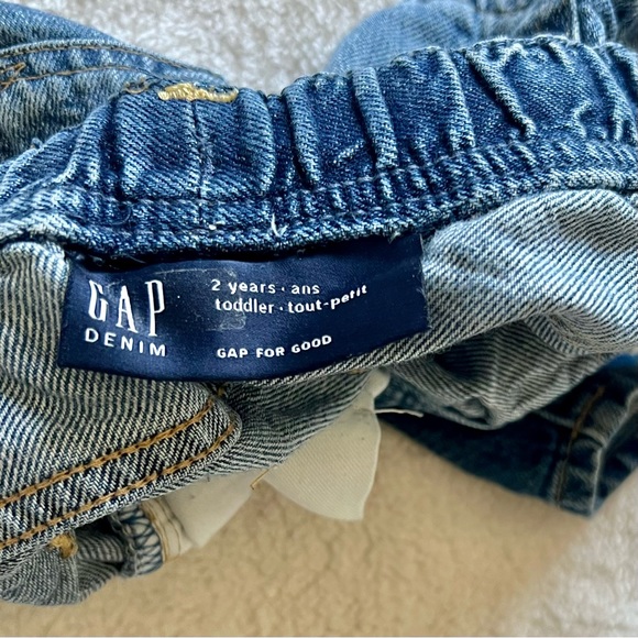 Gap Distressed Denim Pull-on Shorts - Picture 5 of 10